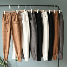 Load image into Gallery viewer, Yuki Everyday Pants with Front Pockets
