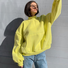 Load image into Gallery viewer, Yuki Oversized Sweatshirt
